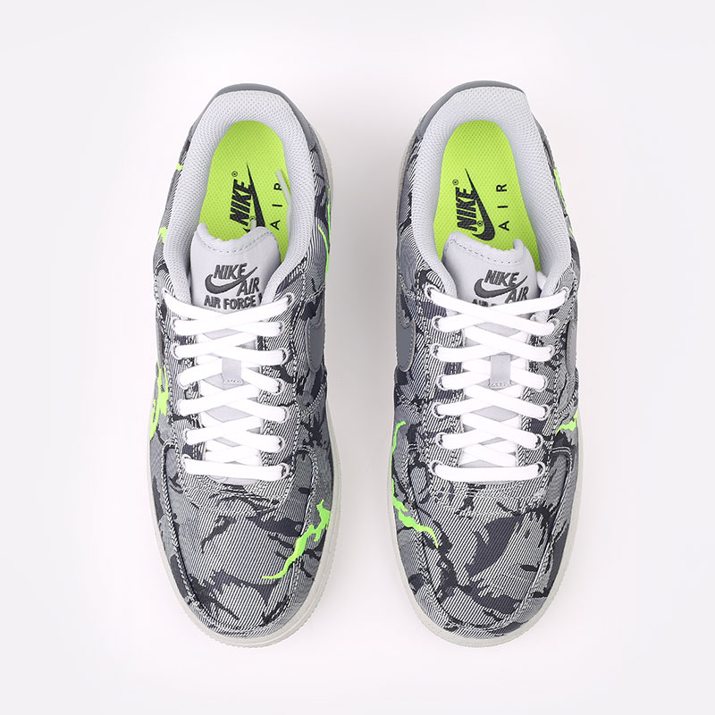 мужские серые кроссовки Nike Air Force 1 `07 LX CV1725-001 - цена, описание, фото 3
